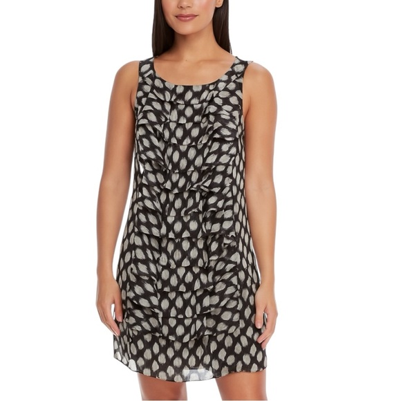 Adrianna Papell Sleeveless Ruffle Shift Dress Black White Geometric Size 10 - Picture 1 of 12
